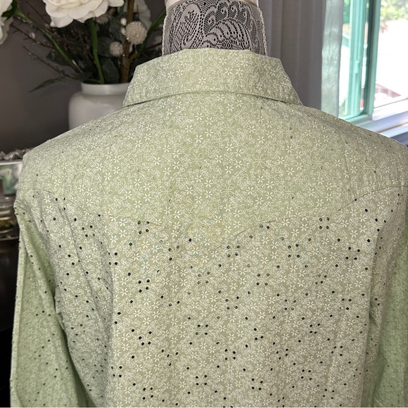 Western Back in the Saddle Mint Green Eyelet Shirt – Size M – 100% Cotton - Picture 9 of 14